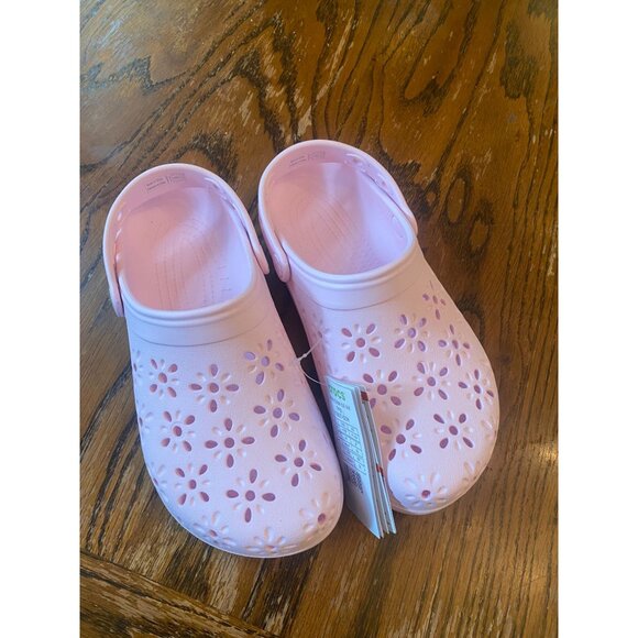 Crocs Womens Size 9 Pink Classics Floral Cut Out Clog Shoes New - Picture 1 of 7